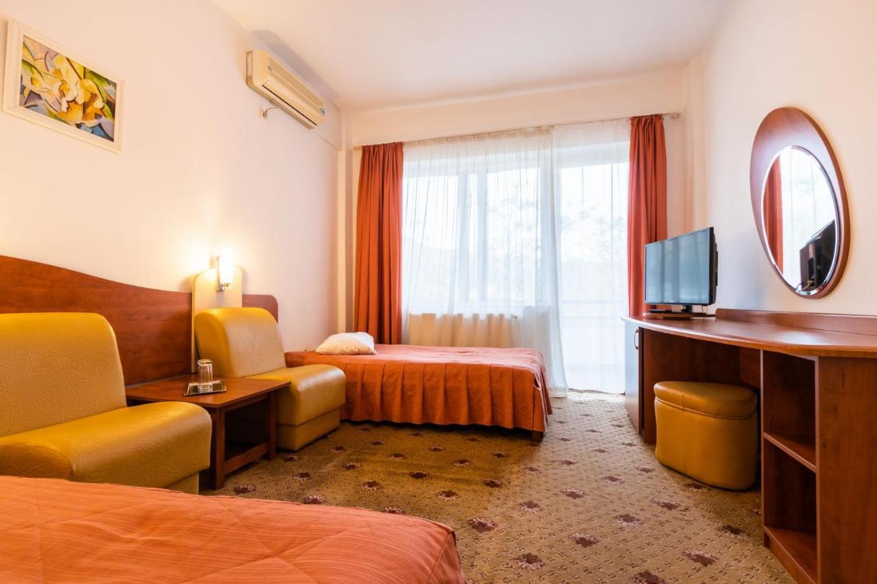 Hotel President Băile Olăneşti Exteriör bild
